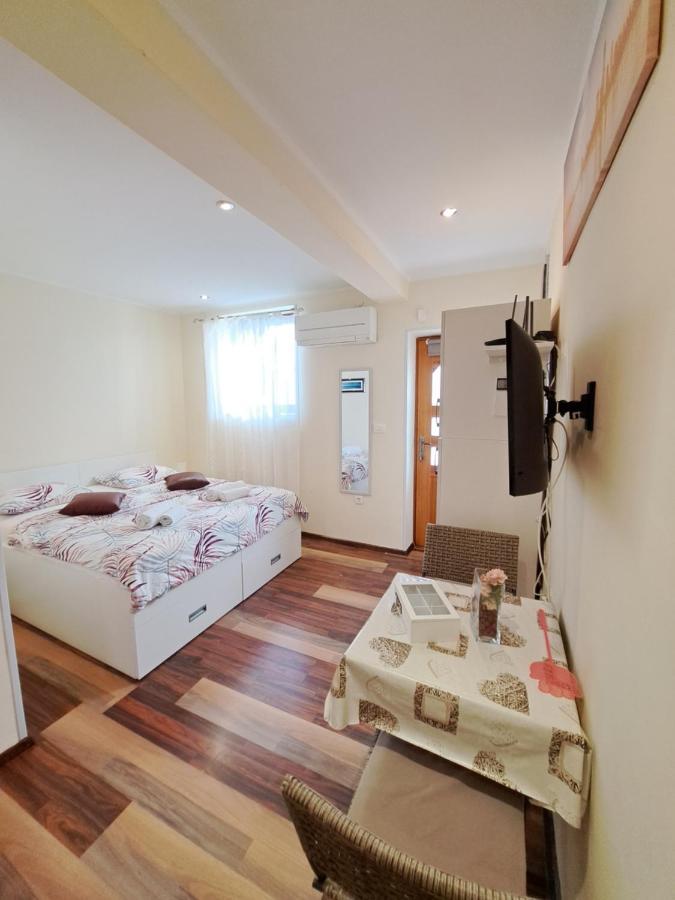 Meressa Nina&Leo Studio Apartments Novigrad  Ngoại thất bức ảnh