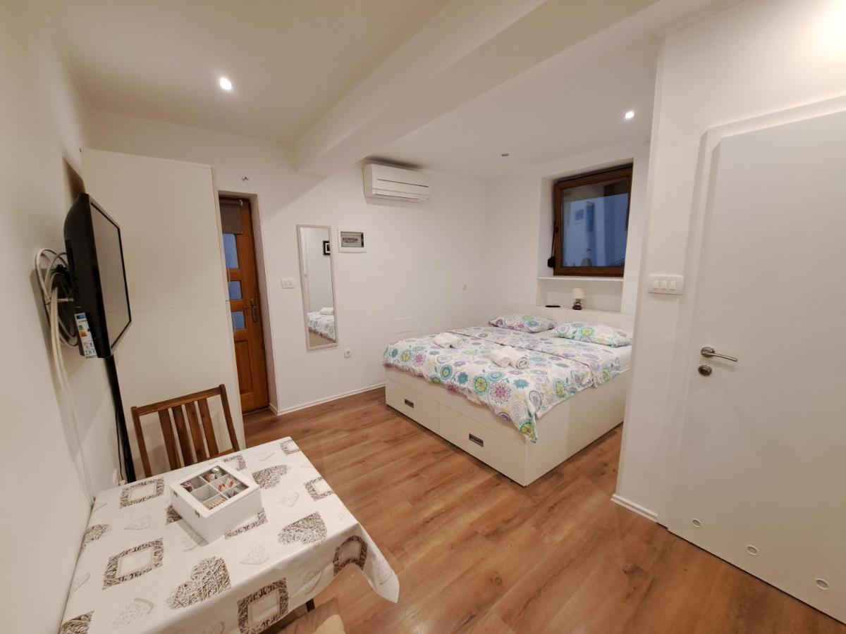 Meressa Nina&Leo Studio Apartments Novigrad  Ngoại thất bức ảnh
